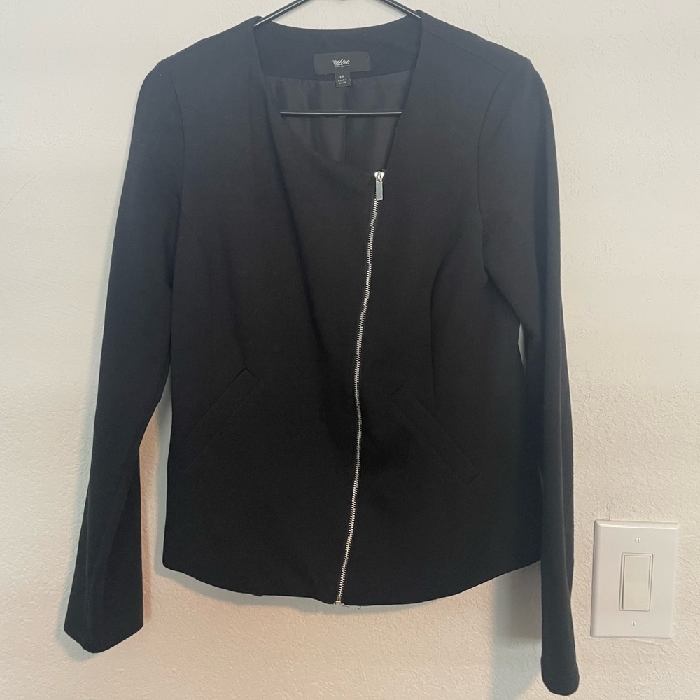 Black Zip-up Blazer